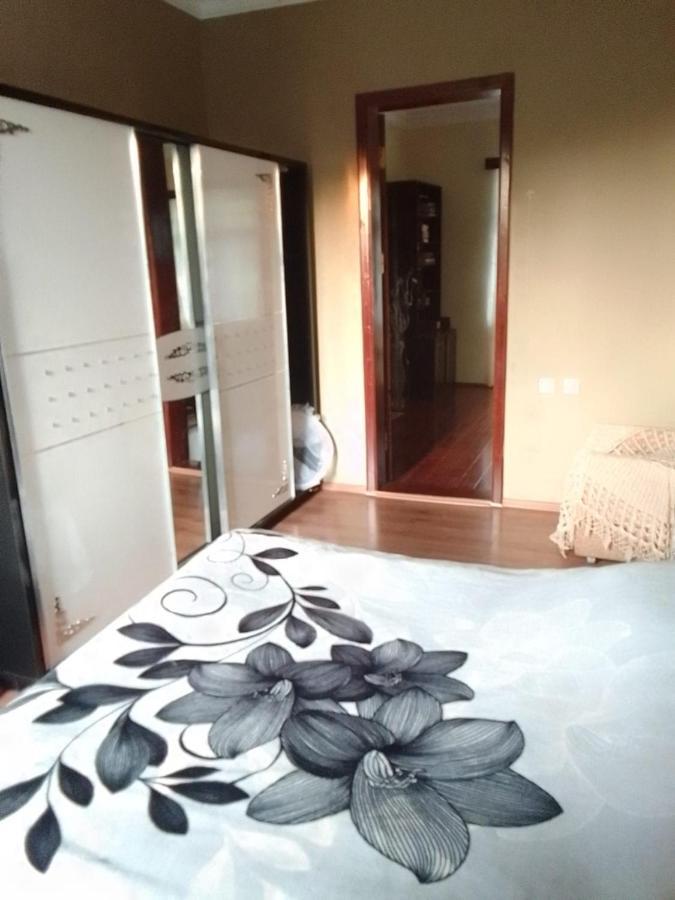Kobuleti 4-Bedroom Apartment エクステリア 写真