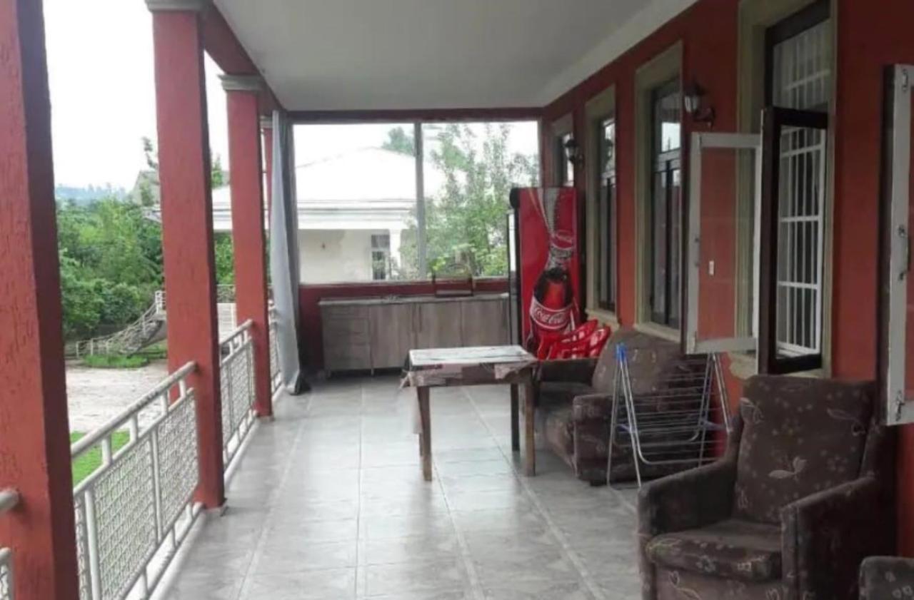 Kobuleti 4-Bedroom Apartment エクステリア 写真