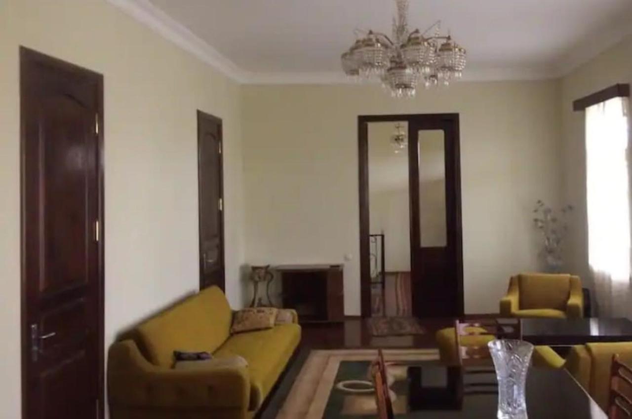 Kobuleti 4-Bedroom Apartment エクステリア 写真